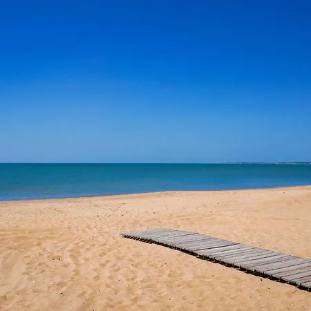 Awesome In Laiguillon-la-presqu